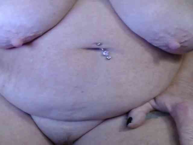 April_XO webcam