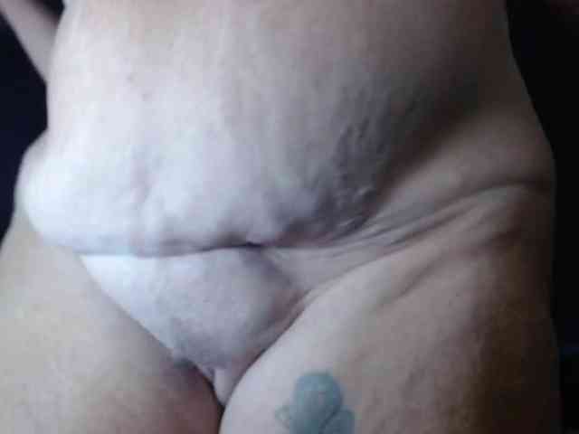 Modelo: April_XO