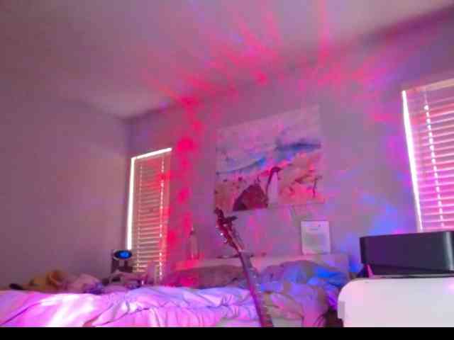 April_XO webcam
