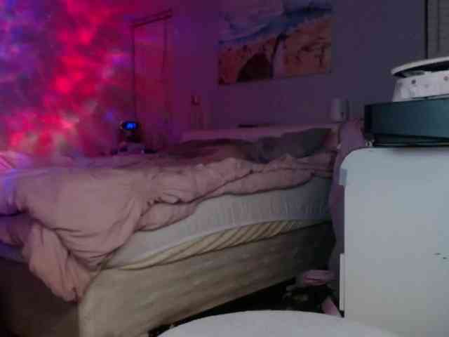 April_XO webcam
