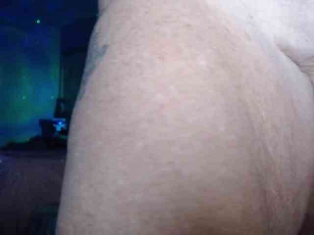April_XO webcam