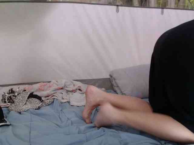 April_XO webcam