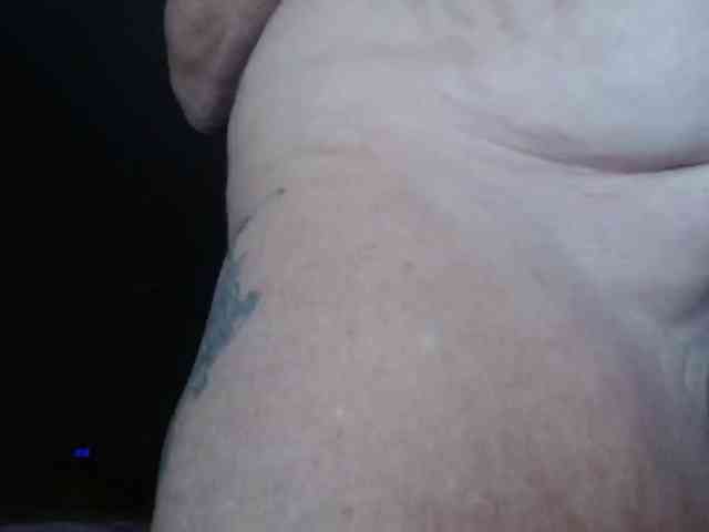Modelo: April_XO