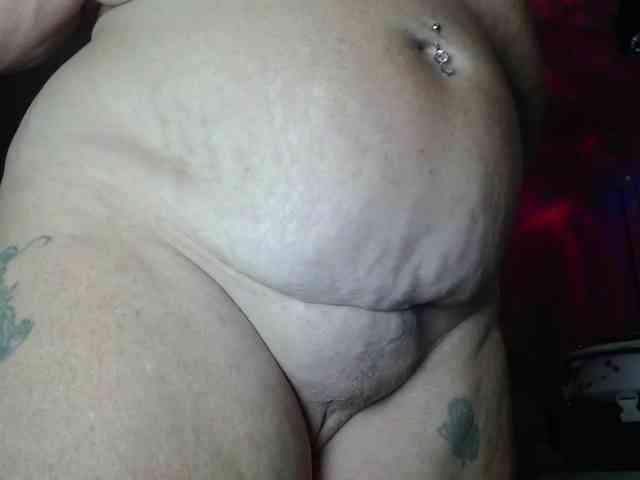 April_XO webcam