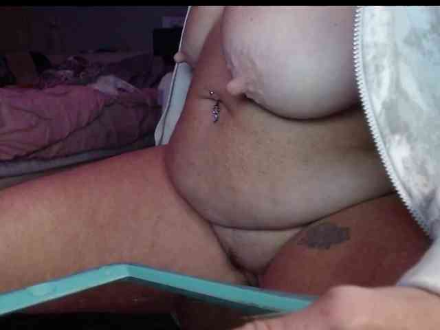 April_XO webcam