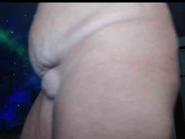 April_XO webcam