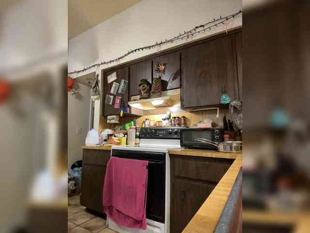 April_XO webcam