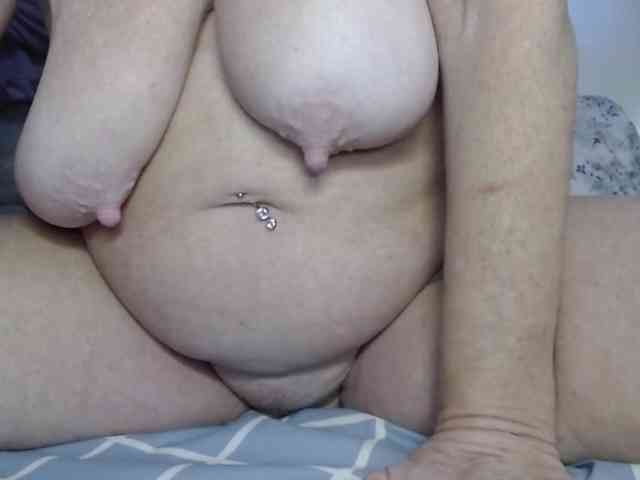 Modelo: April_XO