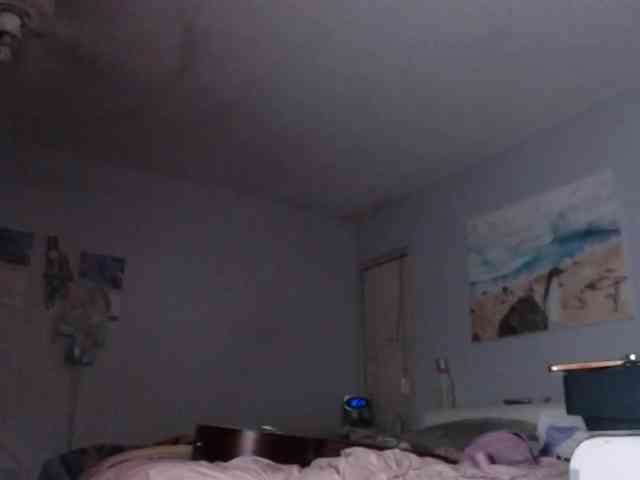 April_XO webcam