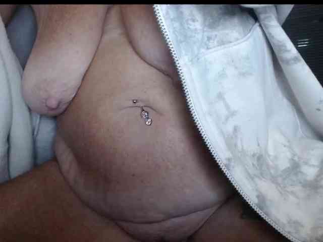 Modelo: April_XO