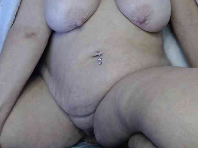 April_XO webcam
