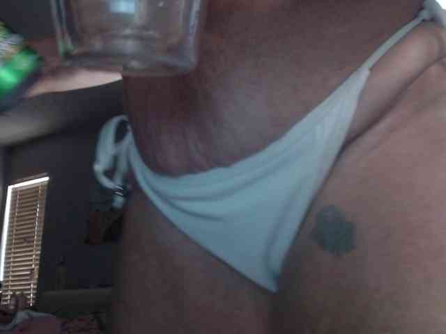 April_XO webcam