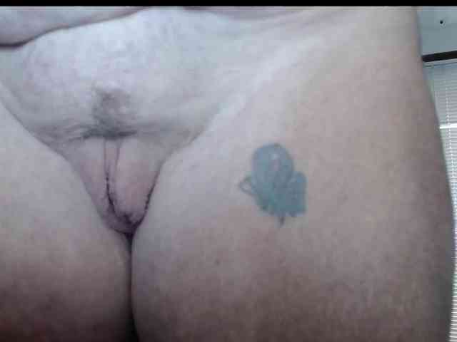 Modelo: April_XO