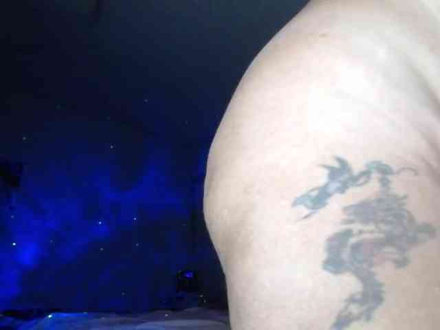 April_XO webcam