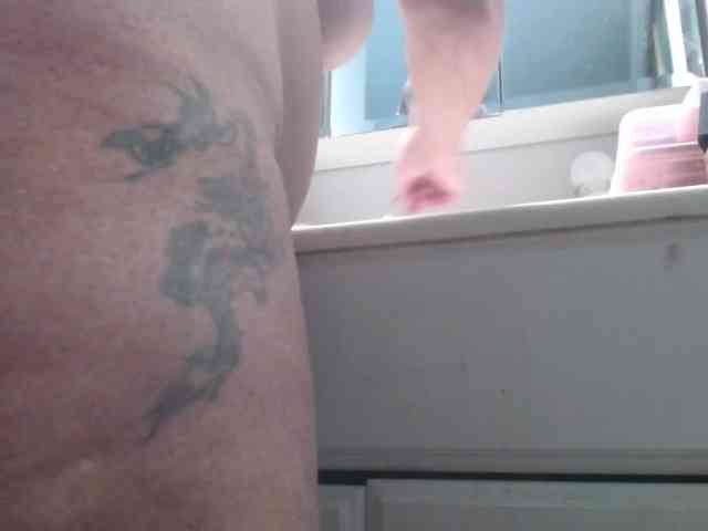 April_XO webcam