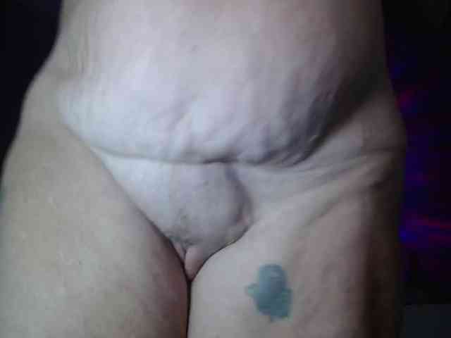 Modelo: April_XO