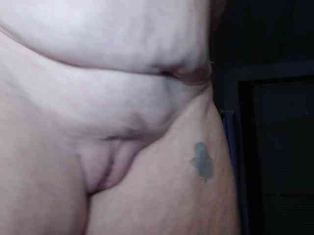 April_XO webcam