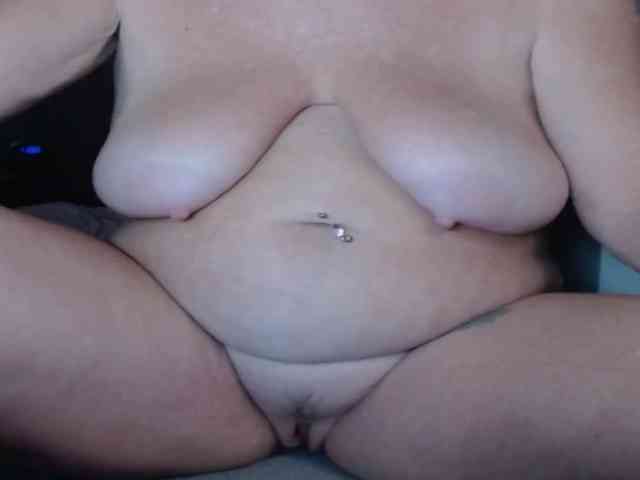 April_XO webcam