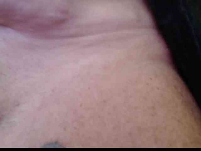 April_XO webcam