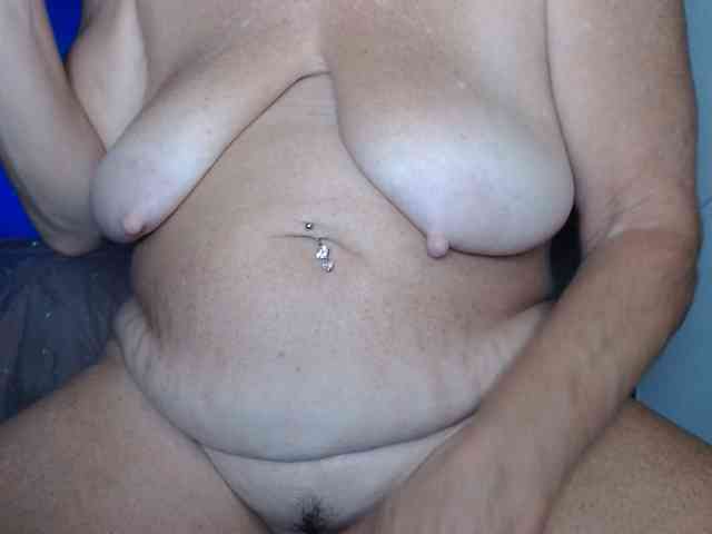 Modelo: April_XO