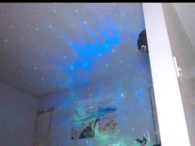 April_XO webcam