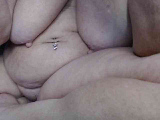 April_XO webcam