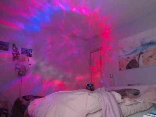 April_XO webcam