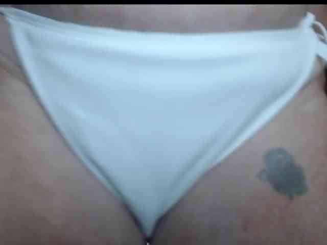April_XO webcam
