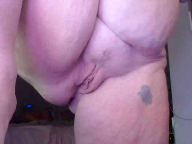 Modelo: April_XO