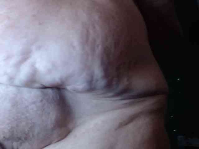 Modelo: April_XO