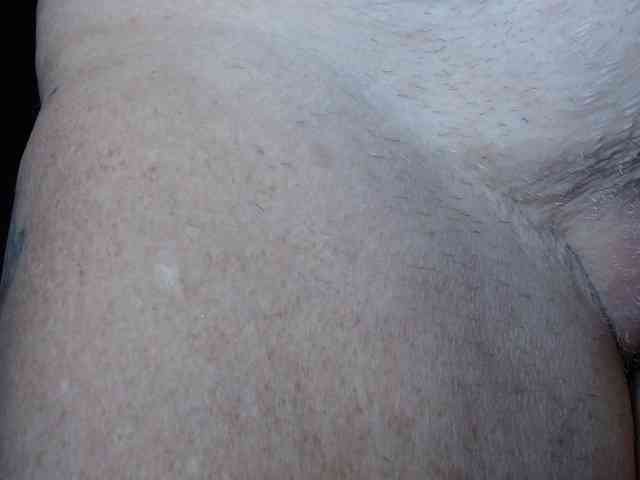 April_XO webcam
