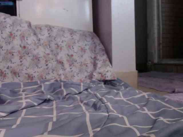 April_XO webcam