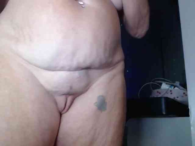 April_XO webcam