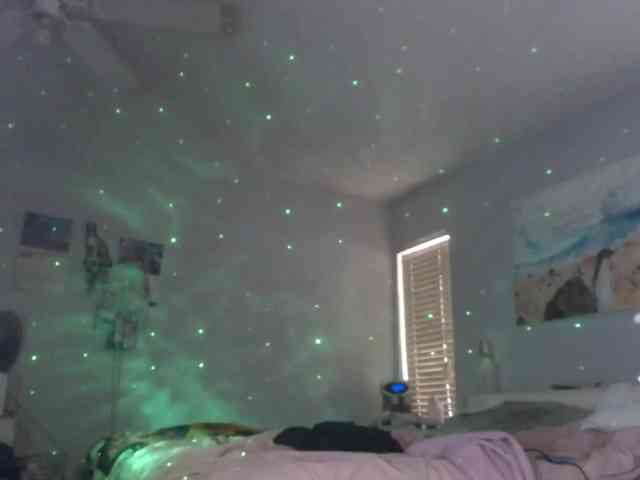 April_XO webcam