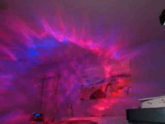 April_XO webcam