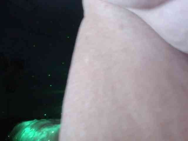 Modelo: April_XO