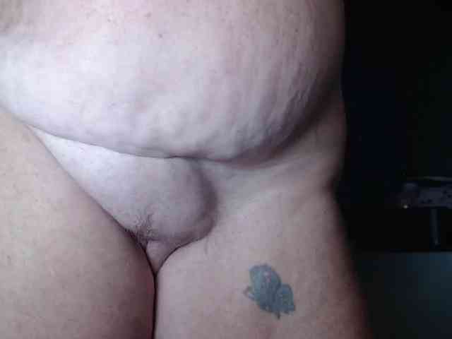 April_XO webcam