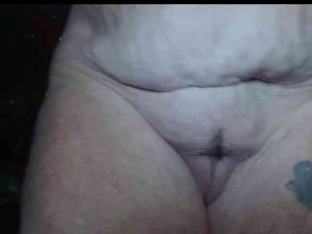 April_XO webcam
