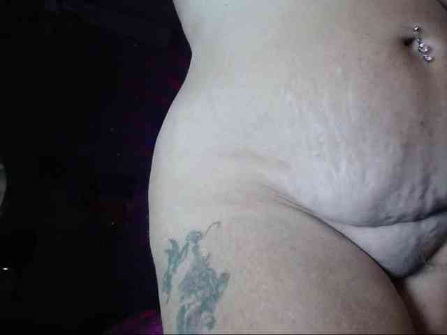 Modelo: April_XO
