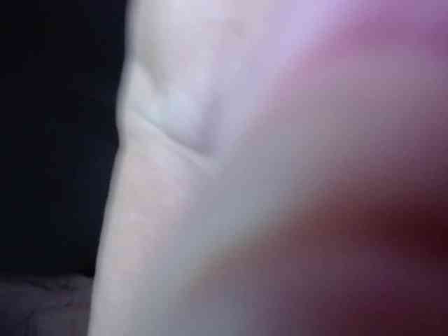 April_XO webcam