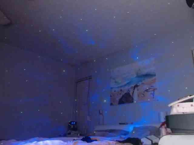 April_XO webcam