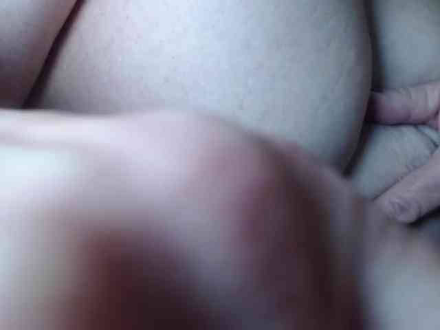 Modelo: April_XO