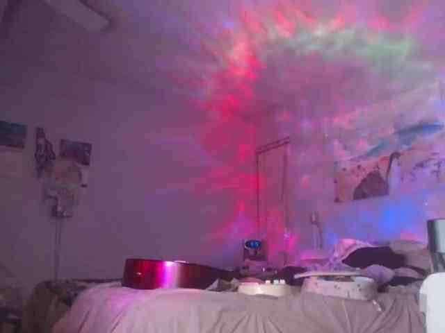 April_XO webcam