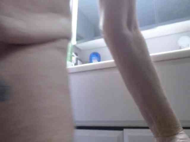 Modelo: April_XO