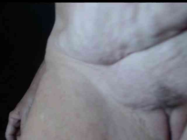 April_XO webcam