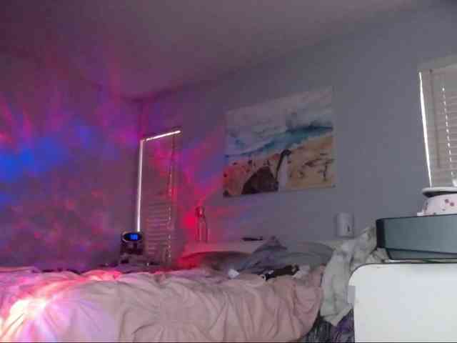 April_XO webcam