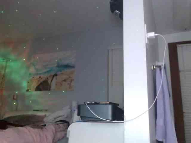 April_XO webcam
