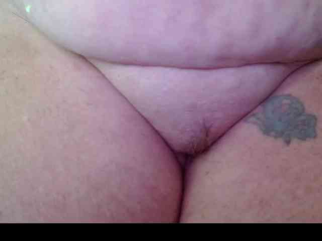 April_XO webcam