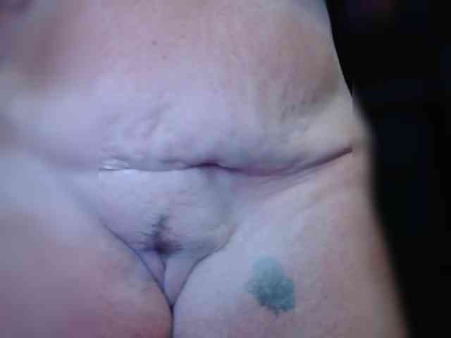Modelo: April_XO