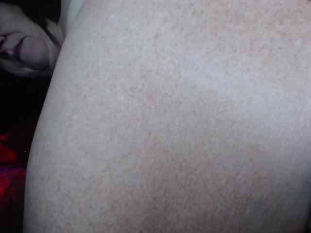 Modelo: April_XO